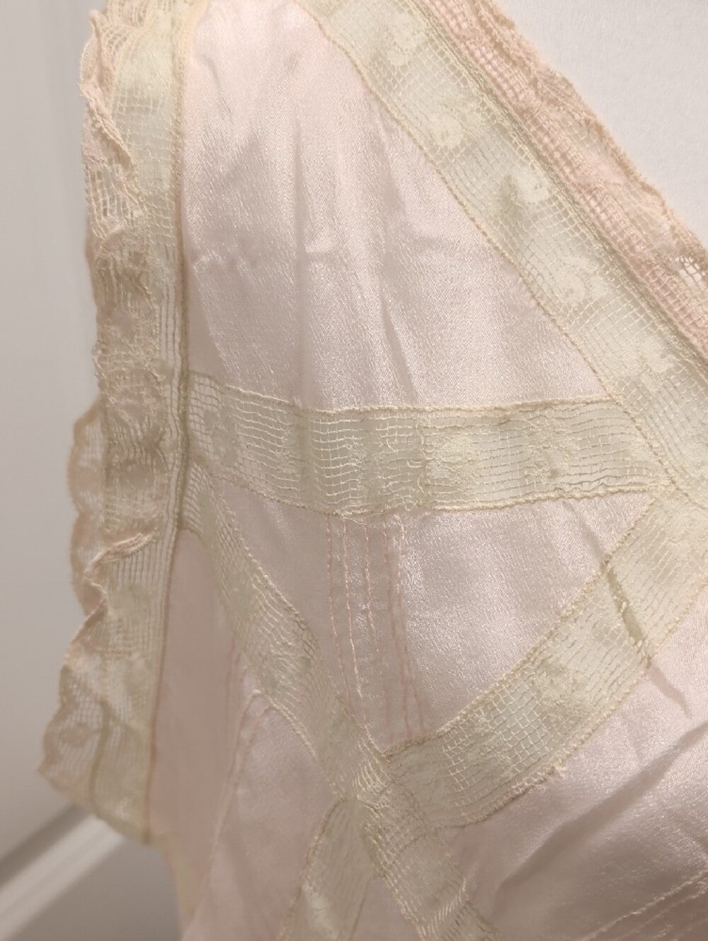 VINTAGE Size 20 - 1X Stunning Carter's Pale Pink Lace-Trim Sleep Chemise - Picture 3 of 16